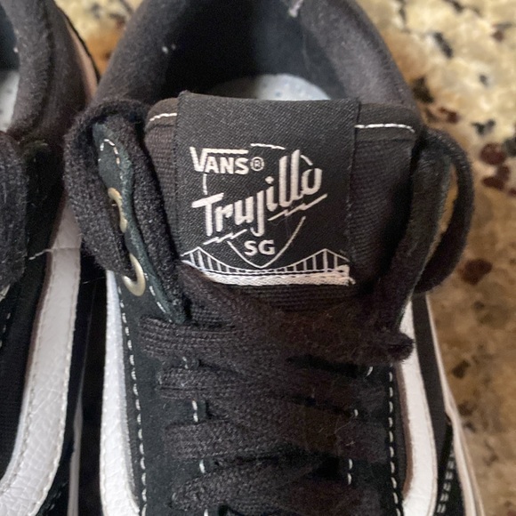Black Vans skate shoe. Trujillo Pro style. - Picture 2 of 6